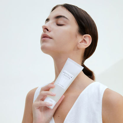 SKIN1004 Madagascar Centella Tone Brightening Cleansing Gel Foam 125ml - ORION XO Exclusive