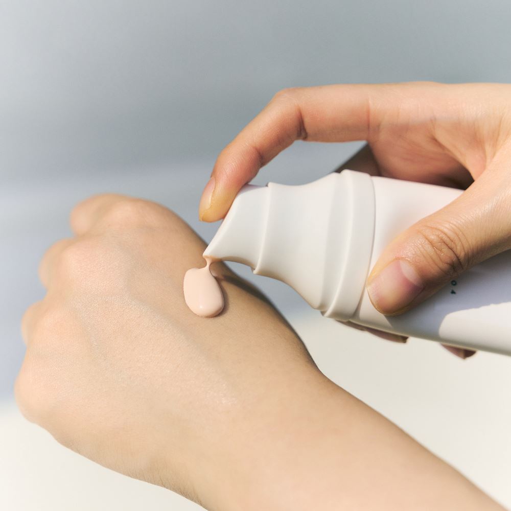 SKIN1004 Madagascar Centella Tone Brightening Tone-up Sunscreen SPF50+ PA++++ 50ml - ORION XO Exclusive